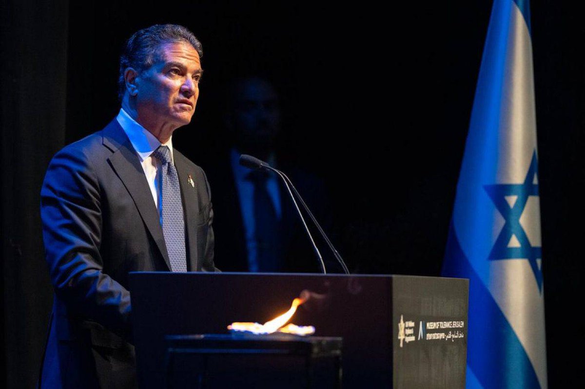 PalinfoAr's tweet image. #متابعة | الرئيس السابق لجهاز الموساد، يوسي كوهين، بشأن المفاوضات مع إيران:
"لا ينبغي أن نُوهم أنفسنا، مهما كان شكل الاتفاق أو وقف إطلاق النار لن يغيّر ذلك من طموحاتهم."