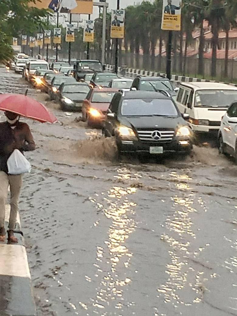 elite_wheel's tweet image. Driving in the #rain:

 1-Do not use cruise control.

2-Hold onto the steering wheel firmly.

3-Ensure your wipers are functioning 

4-Keep your tyres properly inflated.

5-Effective brake is important.

6-Keep a safe distance from other vehicles.

7-Put on your headlights.