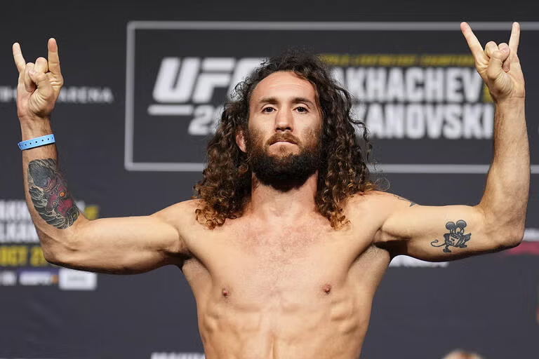 MMA__Matchmaker's tweet image. 🇺🇸Bryce Mitchell (18-3) has accepted a fight against 🇺🇸Victor Henry (25-7) on June 6, according to Josh Barnett during his appearance on Ariel Helwani’s show.

#UFC #MMA #UFCVegas118