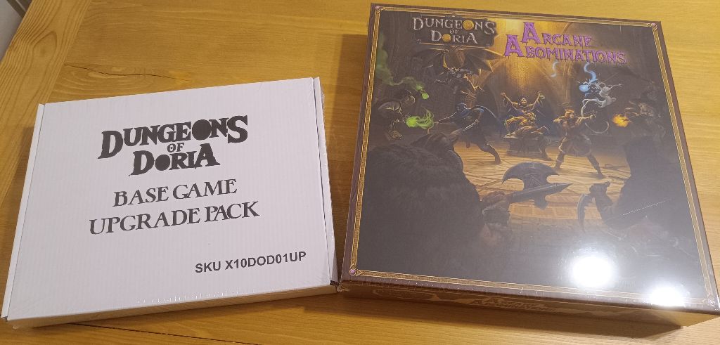 asolascon_'s tweet photo. Un par de cosas que me llegaron la semana pasada:
- La expansión y la actualización de Dungeons of Doria, mi dungeon crawler favorito a día de hoy para partidas sueltas.
- The elder scrolls la traición de la segunda era, pintaza que tiene, ya he jugado el tutorial y promete https://t.co/oOYhoWZvsA