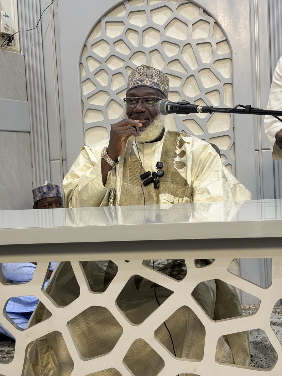 Masoyin mu, Malamin mu, Baban mu. 

Allah ya kara lafiya, imani, iklassi, da nisan kwana Shiekhana. Ameeen dai! ❤️