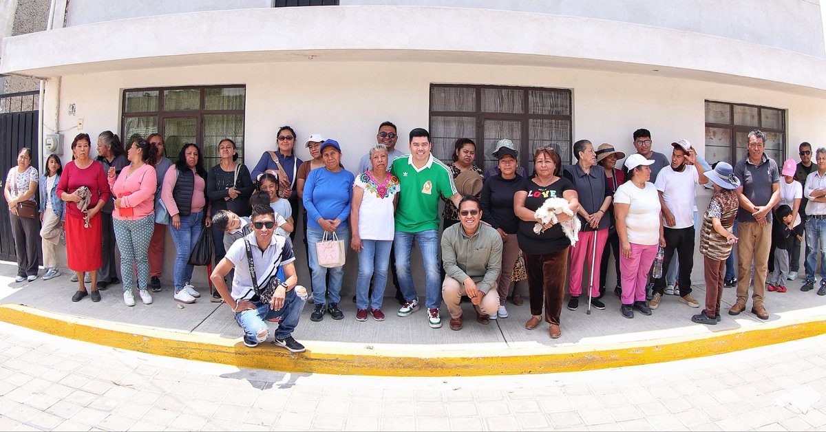 natale_jimmy's tweet photo. Seguimos caminando nuestro histórico Distrito 🔟. Mi primera parada 🚏 fue en la Colonia #SantaBarbara📍, donde visité a las vecinas y vecinos 🤝🏻, intercambiar ideas y escuchar propuestas 💬 para seguir mejorando su comunidad.  ¡Gracias por recibirme! 🤗✅ https://t.co/6tccEojTj3