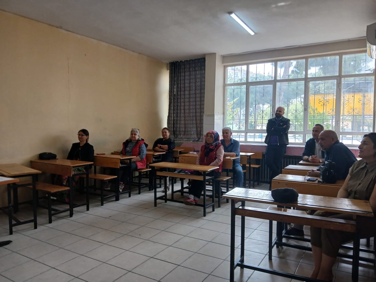 Türkiye Yüzyılı Maarif Modeli kapsamında hayata geçirilen Aile Okulu Programı devam ediyor
<a href="/tcmeb/">Millî Eğitim Bakanlığı</a> <a href="/Yusuf__Tekin/">Yusuf Tekin</a> <a href="/skaygusuz/">Salih Kaygusuz</a> <a href="/valiatillatoros/">Atilla Toros</a> <a href="/MersinMEM/">Mersin İl Millî Eğitim Müdürlüğü</a> @muhammed0744 <a href="/Nazmikendigelen/">Nazmi kendigelen</a> <a href="/kutlutekinbas/">Kutlutekin BAŞ</a> <a href="/FatihBurgut/">Fatih BURĞUT</a> <a href="/BaykalBasdemir/">Baykal BAŞDEMİR</a> <a href="/HarunUZER/">🇹🇷Harun ÜZER 🇹🇷 Türkiye Devlet Görevlisi</a> <a href="/toroslarmem/">Toroslar İlçe Milli Eğitim Müdürlüğü</a>
<a href="/kaanaydemir_33/">Kaan AYDEMİR</a> <a href="/OmerYigit8161/">Ömer YİĞİT</a>