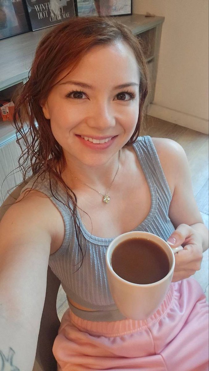 FarmgirlAlice tweet media