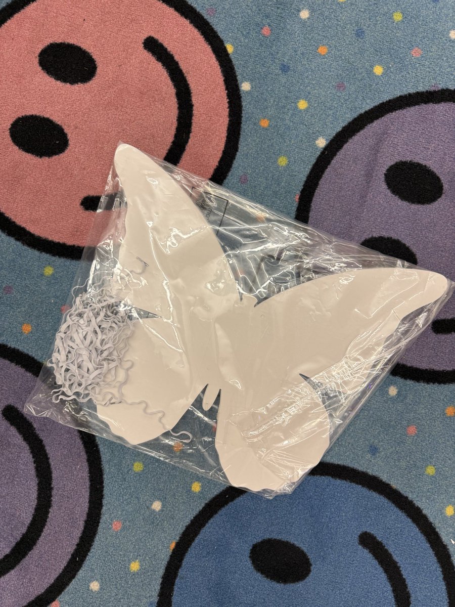 msv430's tweet image. Not sure who sent these but we are beyond greatful 🤩! We can’t wait to decorate them while learning about butterflies 🦋! TY so much! 

#clearthelist #autism #specialneeds 

Classroom: amazon.com/hz/wishlist/ls…