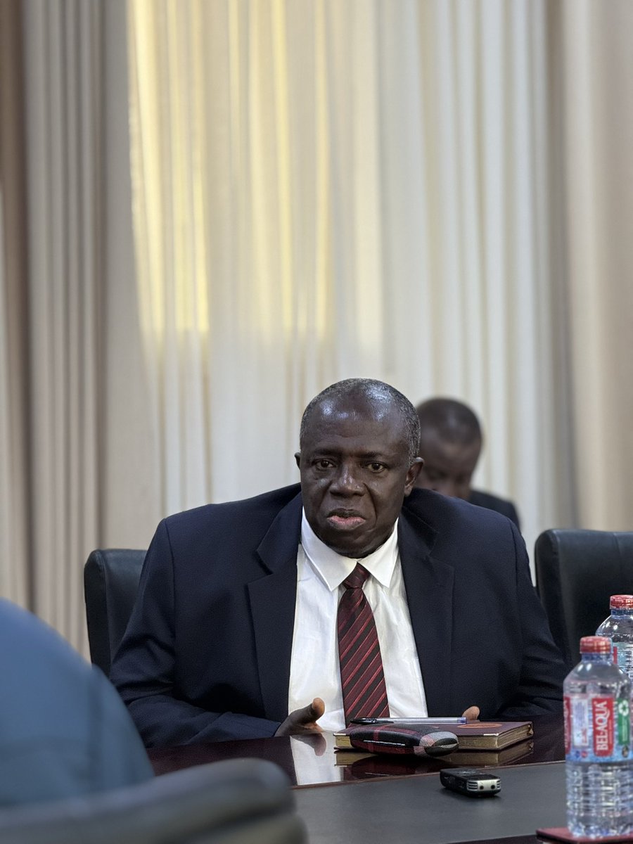 UnescoGhana's tweet image. The discussion included the ethical use of #AI in justice delivery, and Memory of the World Programme, and the promotion of inclusive, #rights-based innovation within Ghana’s judicial system.