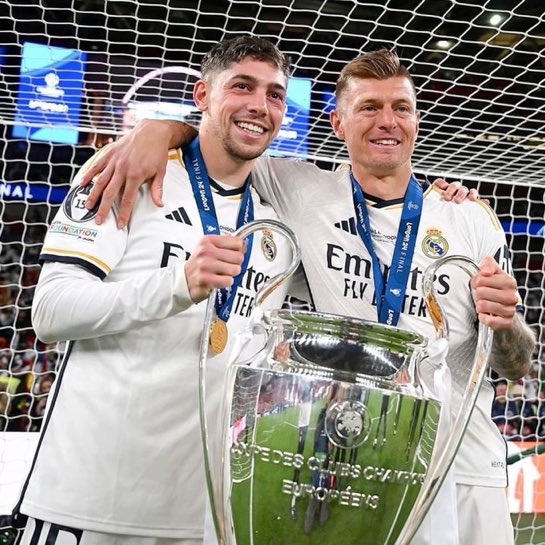 theMadridZone's tweet photo. 🗣️ Toni Kroos: “Fede Valverde? He is the best.” @Rodra10_97 https://t.co/K1IvtvkMdm