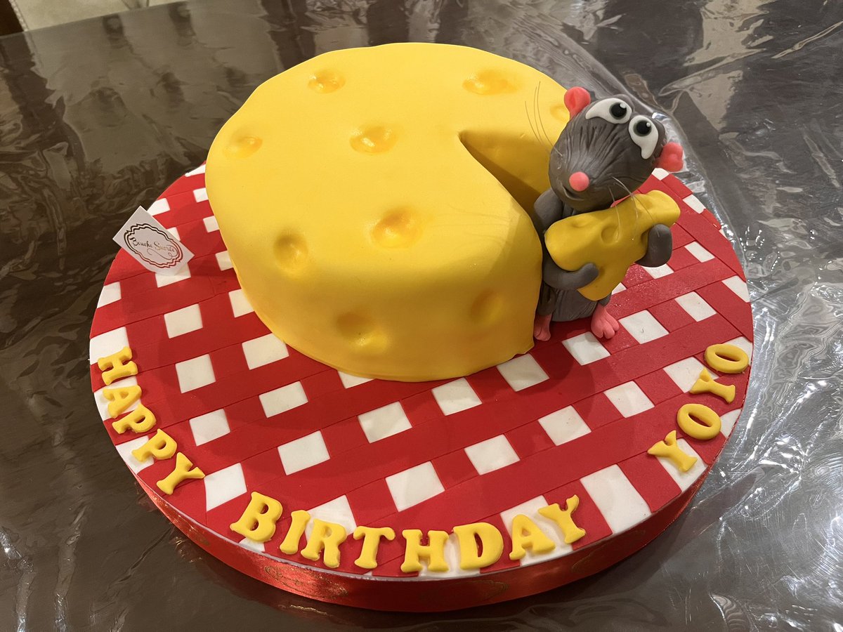 🍰 tweet media