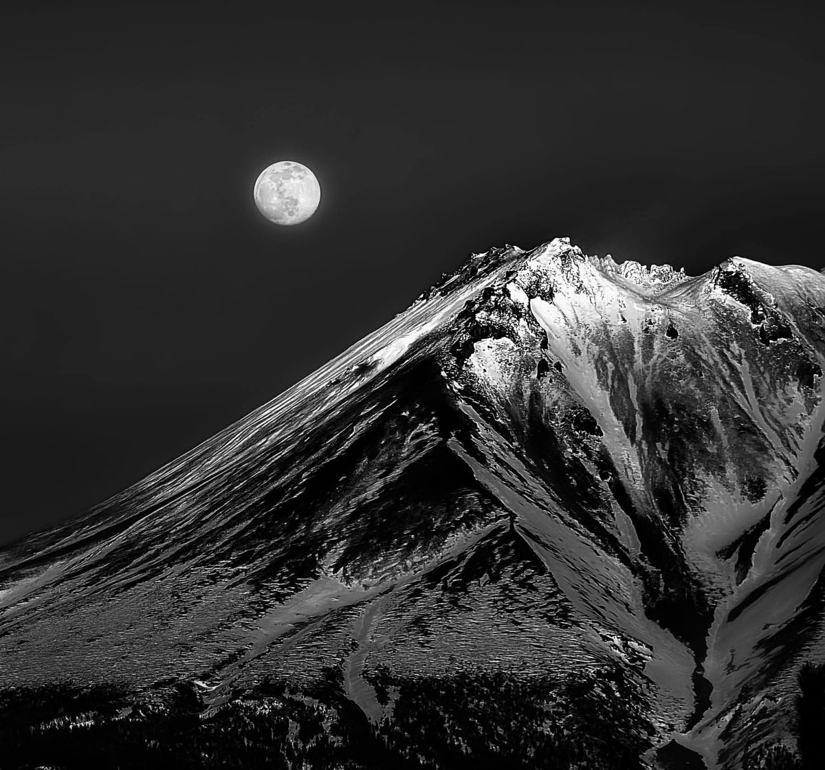 Ken James tweet media