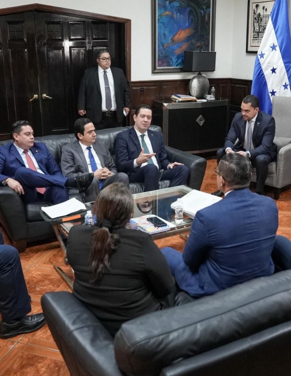 Congreso Nacional de Honduras tweet media