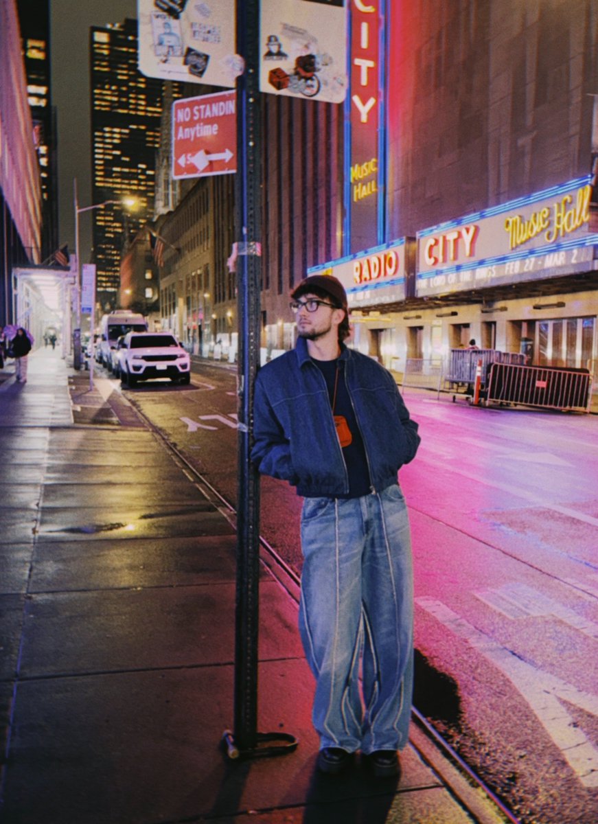 Alexanderxchase's tweet photo. If only there were an app that could take pics with film filters that wouldn’t require you to use stupid meta AI shit that generates a completely new picture making people not look like themselves but they’re still eating it up … oh wait it’s been there for decades https://t.co/UlkefzdloA
