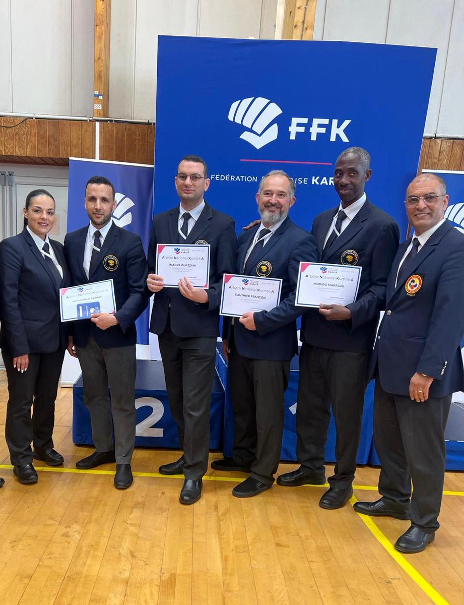 CDKarate92's tweet photo. #Arbitres

🏆 Examen Kumite A l belle réussite pour le CDK92 avec 80 % de validation (4/5) ✅

👏 Félicitations à I. EL OUAZZANI, M. ABBADI, M. MAKALOU et 🥉 G. FRANCOIS. 

🙏 Merci à M DAOUD et L. DA SILVA pour leur engagement et leur pédagogie

#Karate #CDKarate92 https://t.co/TpsT8MGS55