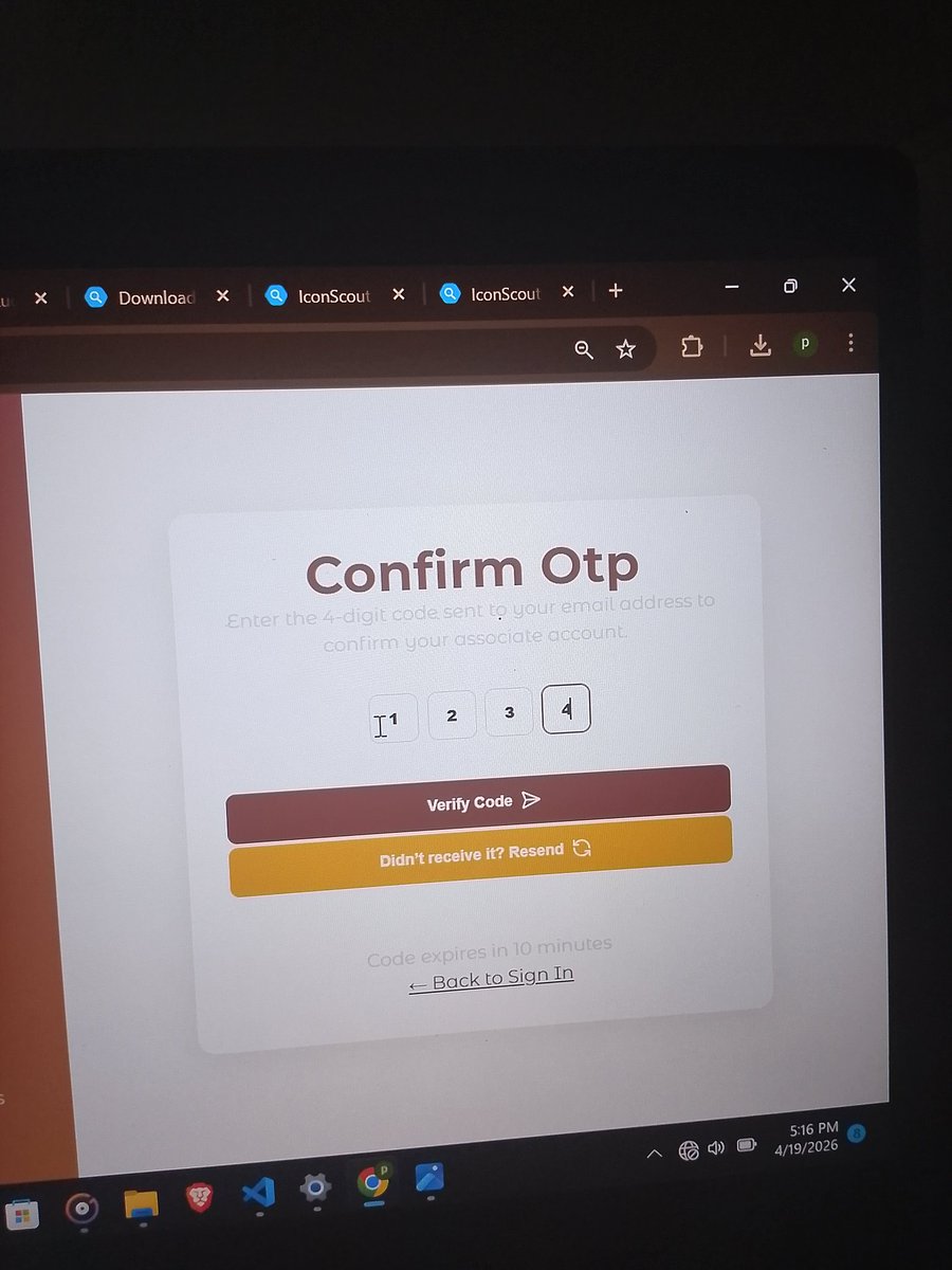 Pas_Cal_001's tweet image. A Real Unpopular opinion:
Most devs (newbies) use ai the wrong  way .......
 
You should use ai to learn not
To get an output just because you want to be fast....

Copy and paste from ai
Is same as watching yt vids without 
Typing

If you find this  true repost🙏

#webdevelopment