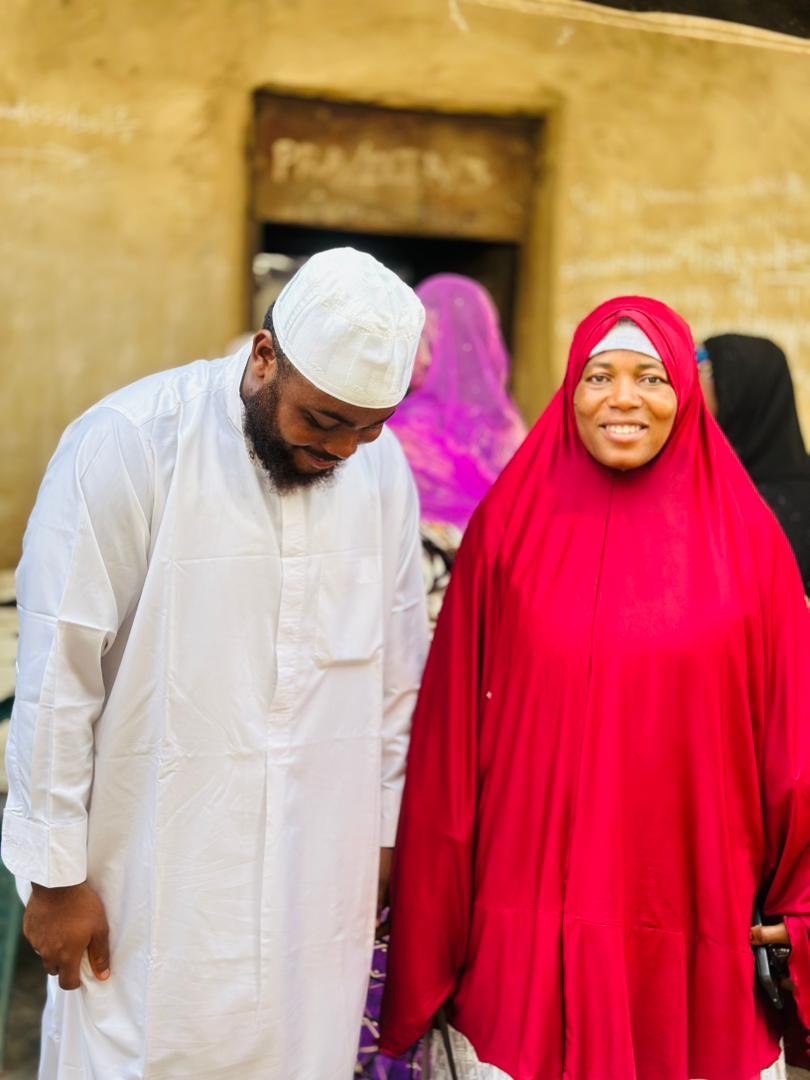 AlBushrahLHatik's tweet photo. The Kind Joy When You Finally Meet Your Family After A Long Period Of Time At Madrasa 

Allahuma Yubarik Fihi Biz'nillah https://t.co/3UShp34HCW