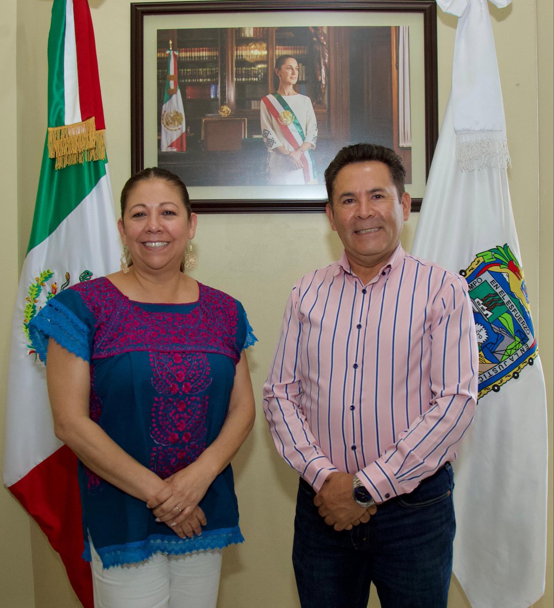 artemisa_laura's tweet photo. 🫱🏽‍🫲🏼 Recibí con mucho gusto a mi estimado amigo diputado @Migue__Trujillo . 

Nos reunimos para sumar esfuerzos por el #Bienestar de las familias del distrito 12 #PorAmorAPuebla 🫶🏼. https://t.co/Hpv9wES6QN
