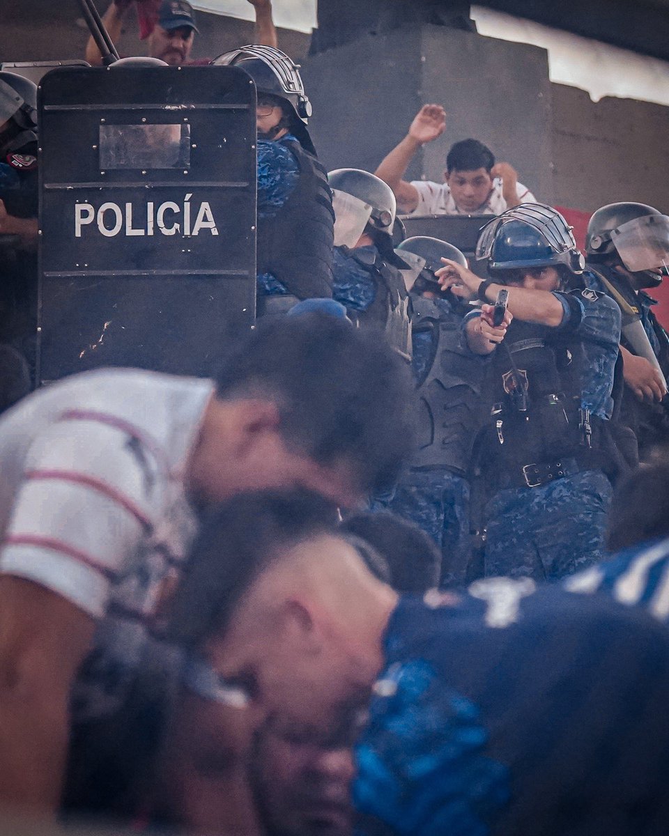 Descontrol Azulgrana tweet media