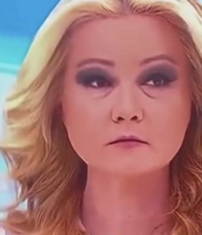 T R İ B Ü N tweet media