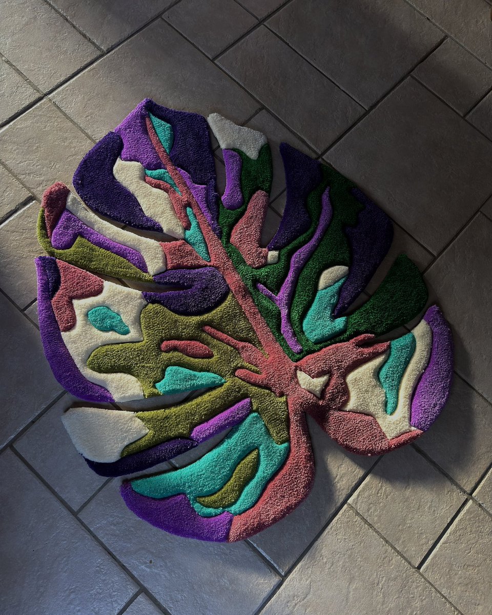 SLIPPERS tweet media