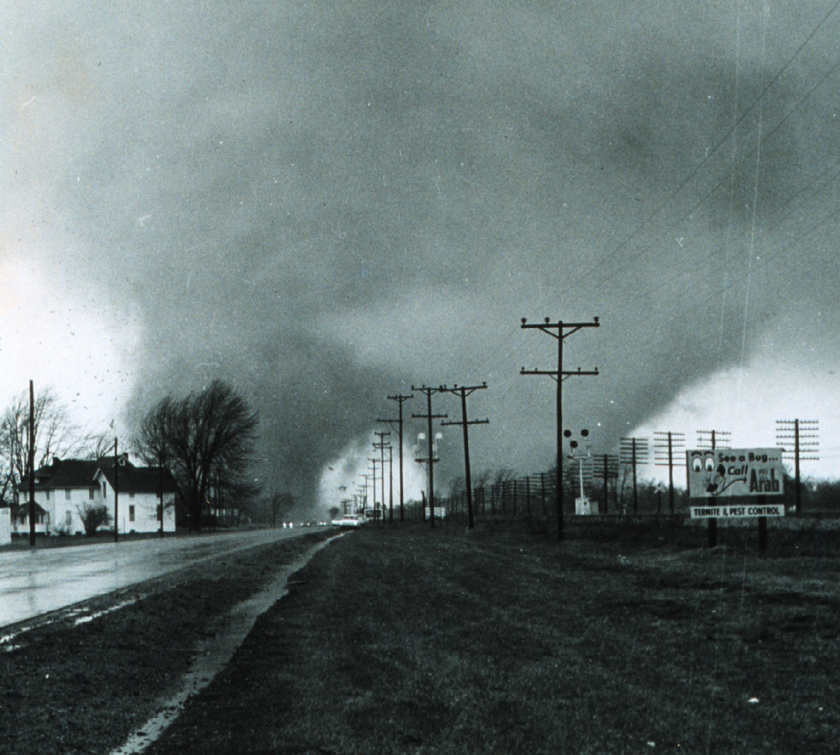 mattalltradesb's tweet image. Matt's Weather Rapport: A deep dive into some of the most iconic #tornado images in U.S. history, how they came to be and who was involved. Details: matttsweatherrapport.blogspot.com/2026/04/the-mo…  #kswx #inwx #ohwx #mowx #txwx #alwx