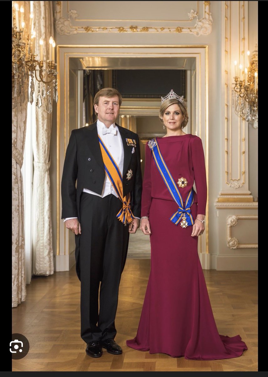 عروس سرزمین گلها tweet media