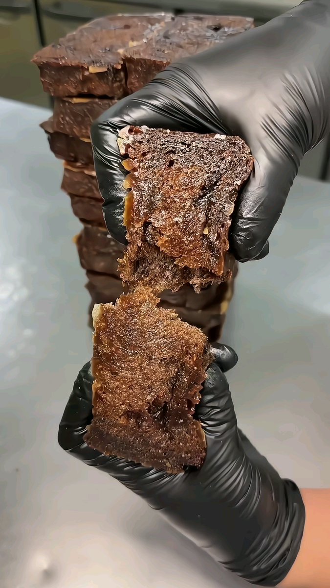 srinu1174's tweet image. Tried the signature honey butter toast at @CreamyCrustCafe today—fluffy bread, oozing honey, u0026 a scoop of vanilla ice cream!  Perfect sweet bite for a lazy afternoon. Who’s joining me next #Foodie #DessertLovers