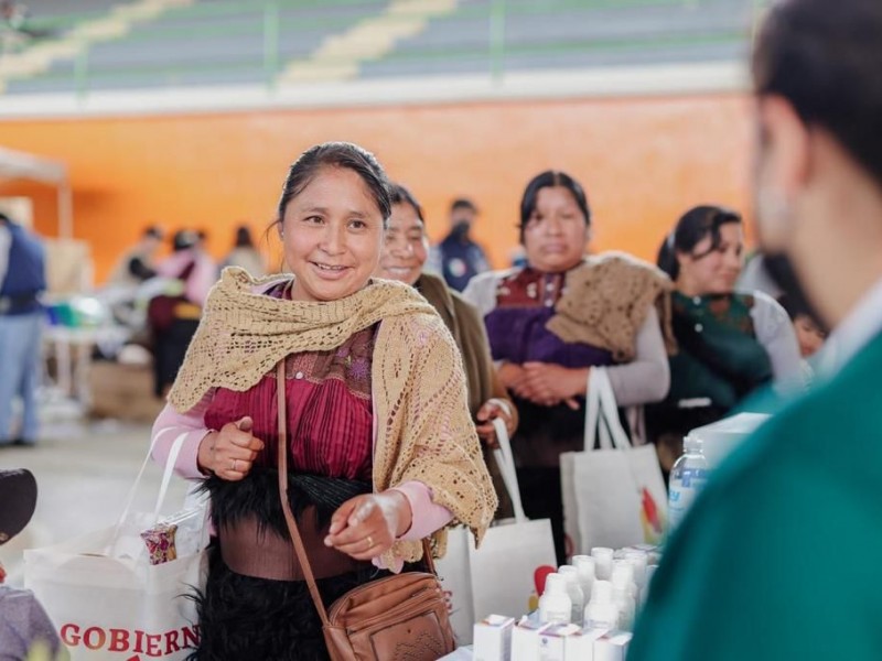 ceiegchiapas's tweet image. De acuerdo a los datos del #IMSS, Al cierre de marzo 2026:
Nacional: 9,171,065 trabajadoras aseguradas al IMSS (+0.19 %, +17,818).
Chiapas: 98,786 aseguradas (1.08 % del total).
➝ +0.79 % vs. febrero (+772)
➝ +0.26 % vs. marzo 2025 (+261)
ceieg.chiapas.gob.mx/download/7294