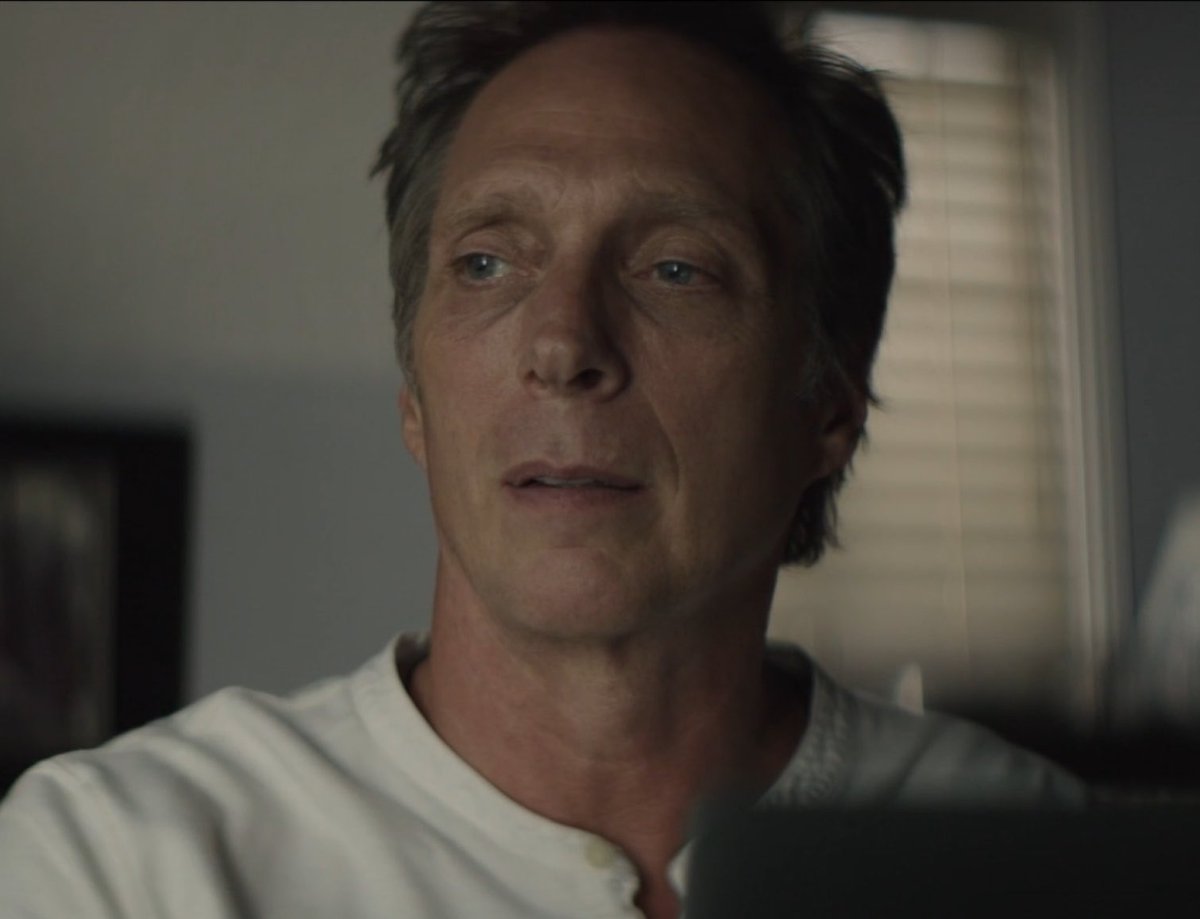 nellies9619's tweet photo. My poor baby, like he was just trying to be nice and helpful and he got shit for it btw fuck his wife๐ญ
#TheNeighbor #TheNeighborMovie #TheNeighborMike #WilliamFichtner #BillFichtner https://t.co/K7cdmpTxgY