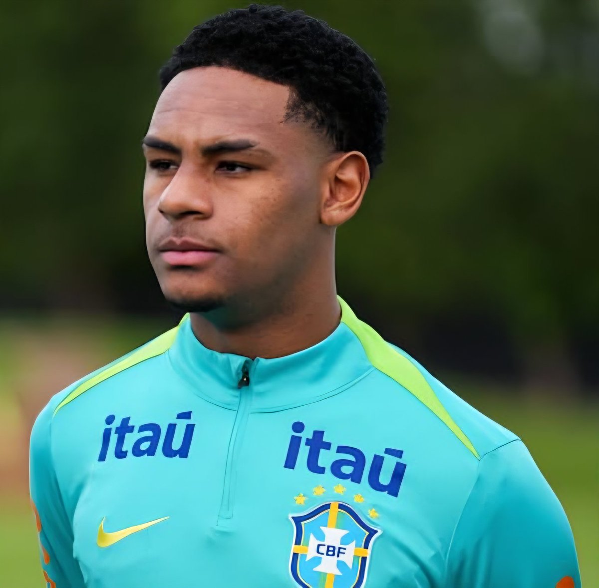 TheBlueDodger's tweet image. 🚨🇧🇷 Chelsea, Barcelona, ​​Arsenal, PSG, Liverpool, Man United, and Man City have all signalled their interest to Eduardo Conceição's representatives. Palmeiras want £43 million for the 16-year-old forward.

(@UOLEsporte) #CFC