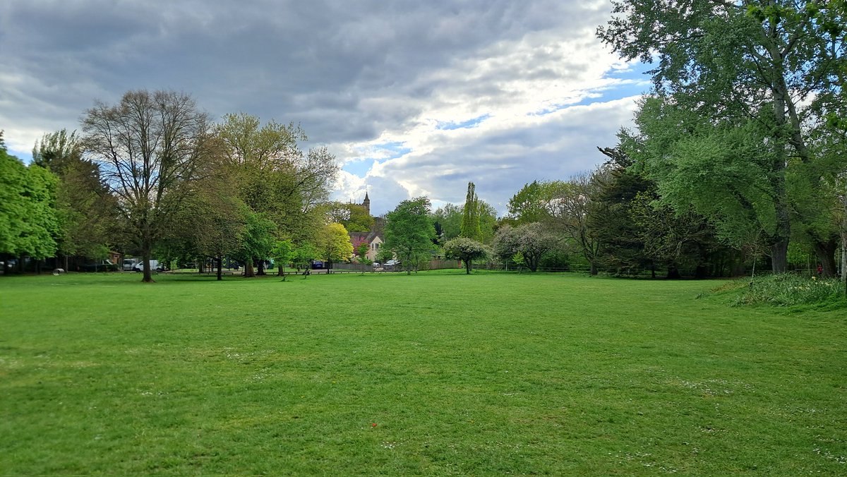CB_cycles's tweet image. Took a little wander around Vivary Park in Taunton this afternoon. It's looking rather lovely now spring has sprung #springtime #Taunton #townparks #greenspaces