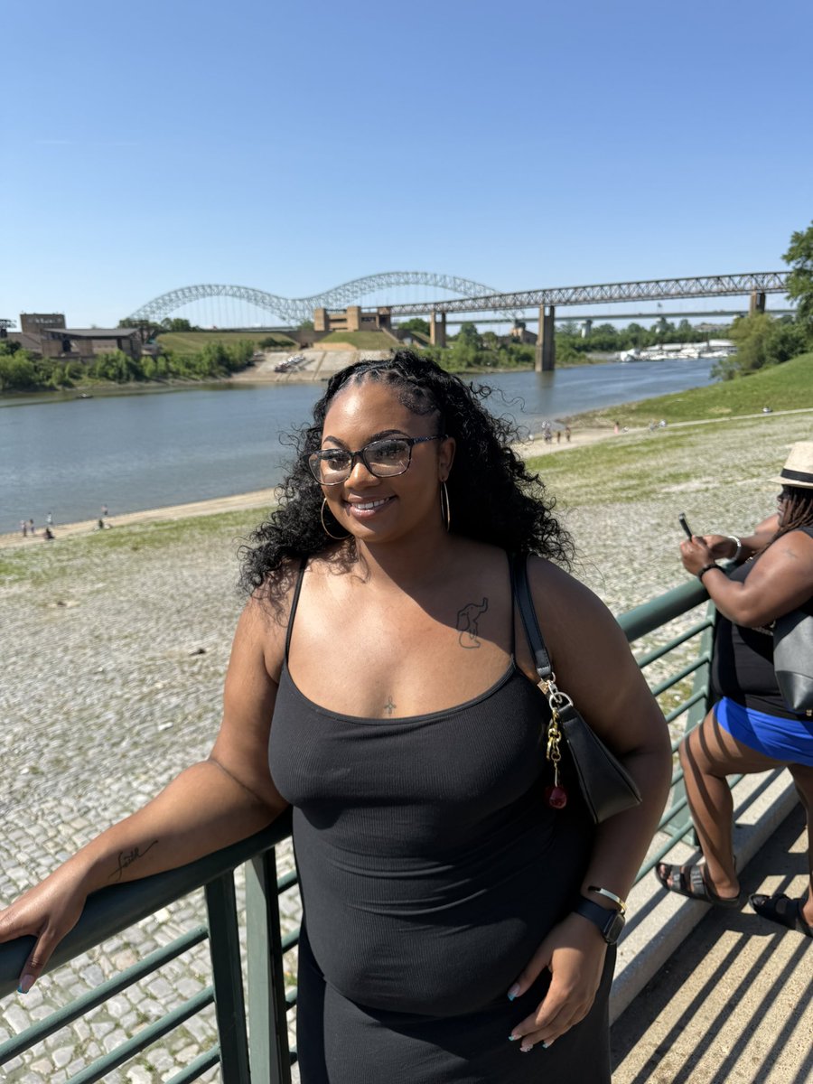 K J 🦋 tweet media