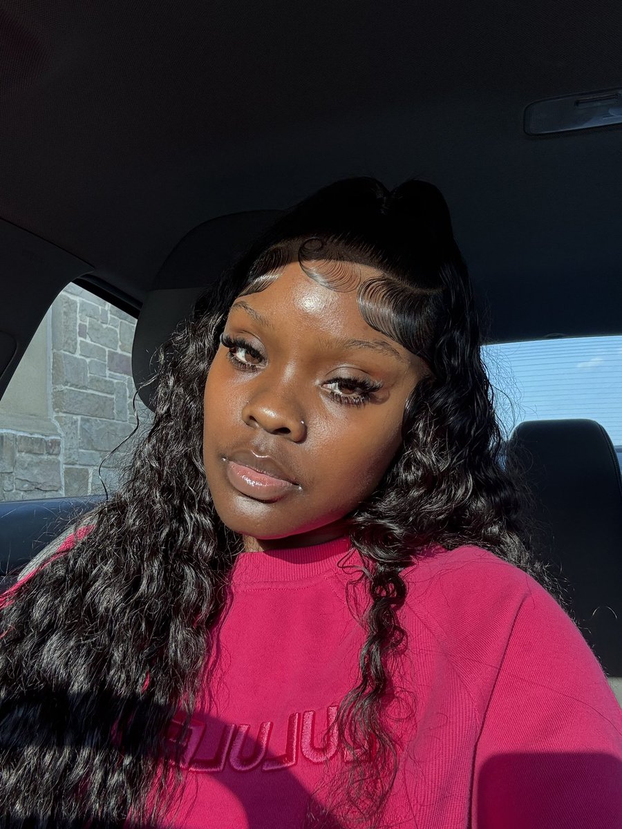nydia la’rae ✰ tweet media