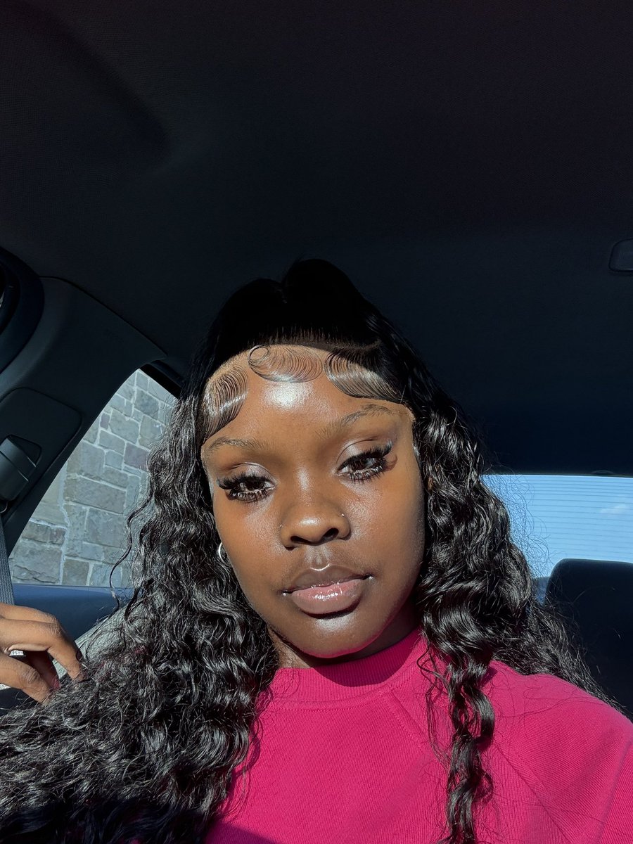 nydia la’rae ✰ tweet media