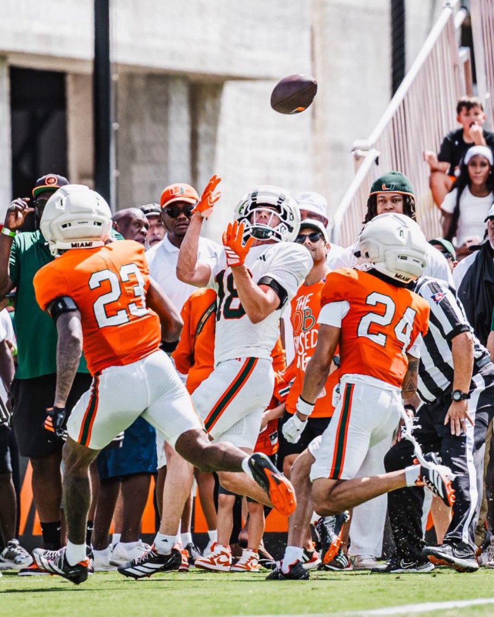 Hunter Maher20🙌🧡💚🙌🐬🐬🐬🐬 tweet media