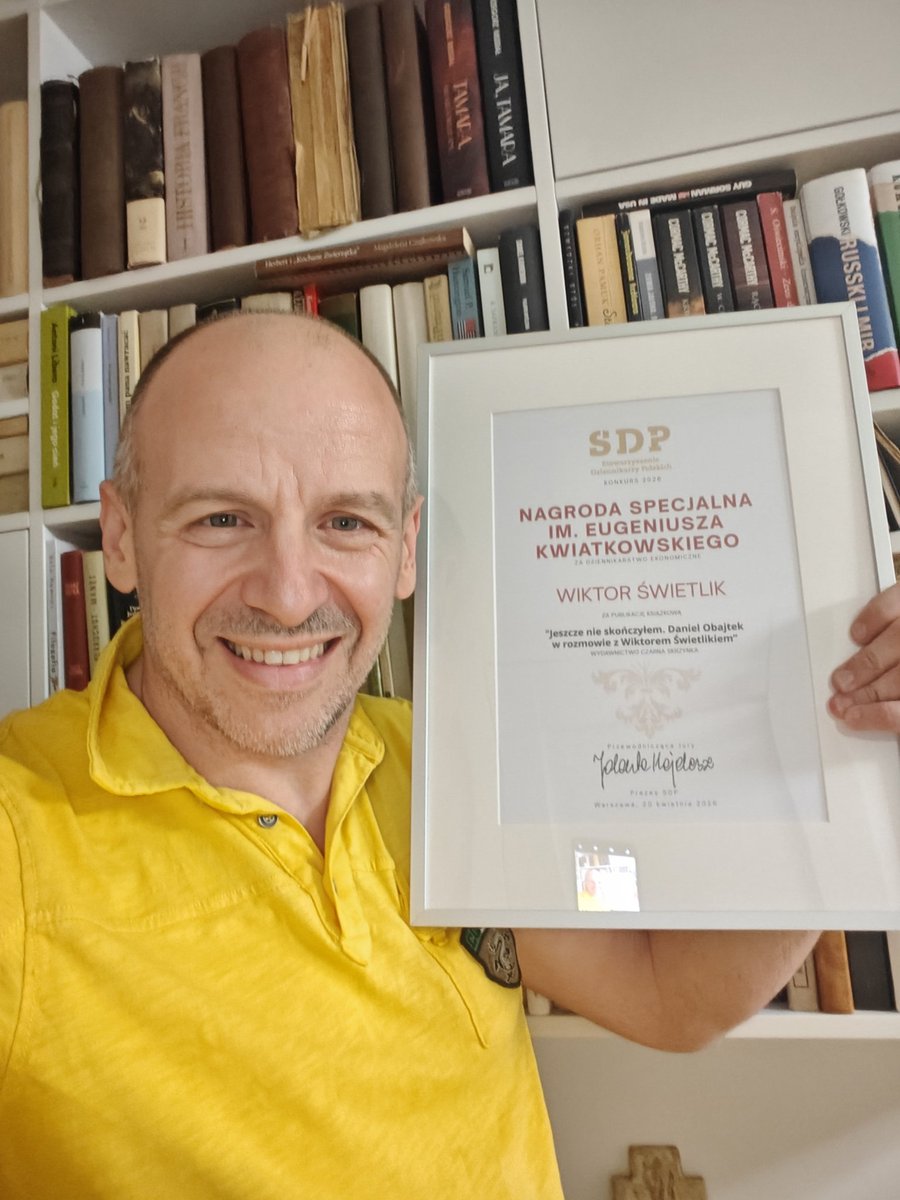 Dostałem nagrodę, więc się chwalę. I patron też zacny, budowniczy Gdyni. Dziękuję szacownemu Jury, <a href="/emradziach/">Marta Radziach</a> za inspirację i współudział w stworzeniu <a href="/czarna_skrzynka/">Wydawnictwo Czarna Skrzynka</a>,  mojemu rozmówcy <a href="/DanielObajtek/">Daniel Obajtek</a> za nasze retoryczne zwarcia i ponad 20 tysiącom czytelników za lekturę.