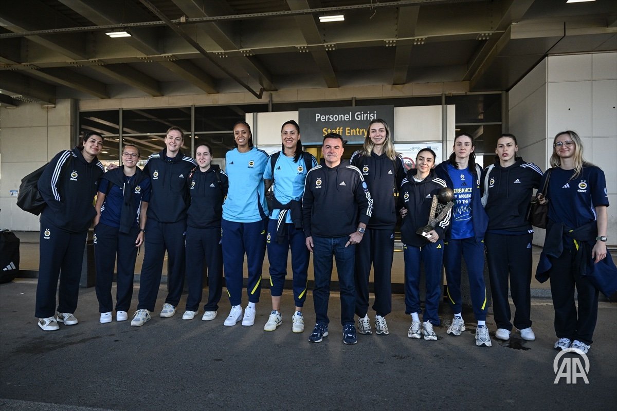 ʀᴏᴏᴋɪᴇ 👻 tweet media