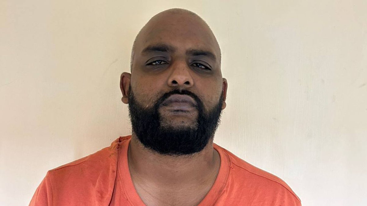 defimediainfo's tweet image. Vol avec violence chez le Dr Modun : Hans Kissoon arrêté dlvr.it/TS7Sdk #Violence #DrModun #HansKissoon #Arrestation #BonAccueil