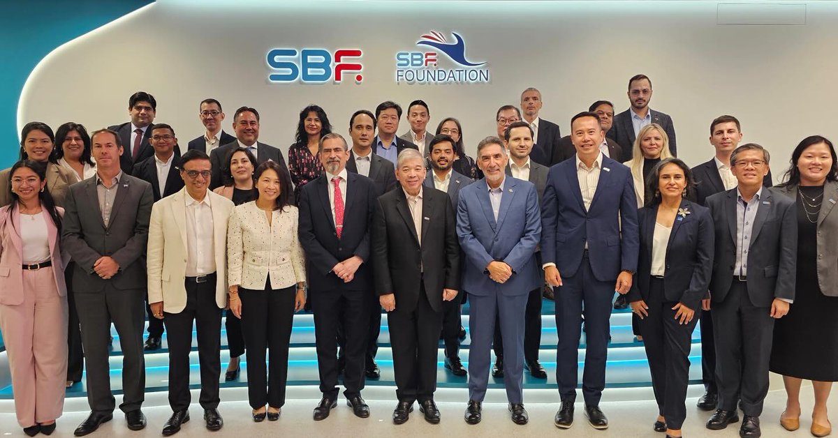 embpanamasgp's tweet photo. H.E. Sebastián Breton, accompanied by H.H. Aurelio Ortega, Third Secretary, took part in the LATAM Embassies x SBF engagement session organized by the SBF Latin American Business Group (LABG). https://t.co/TGtPoLefVd