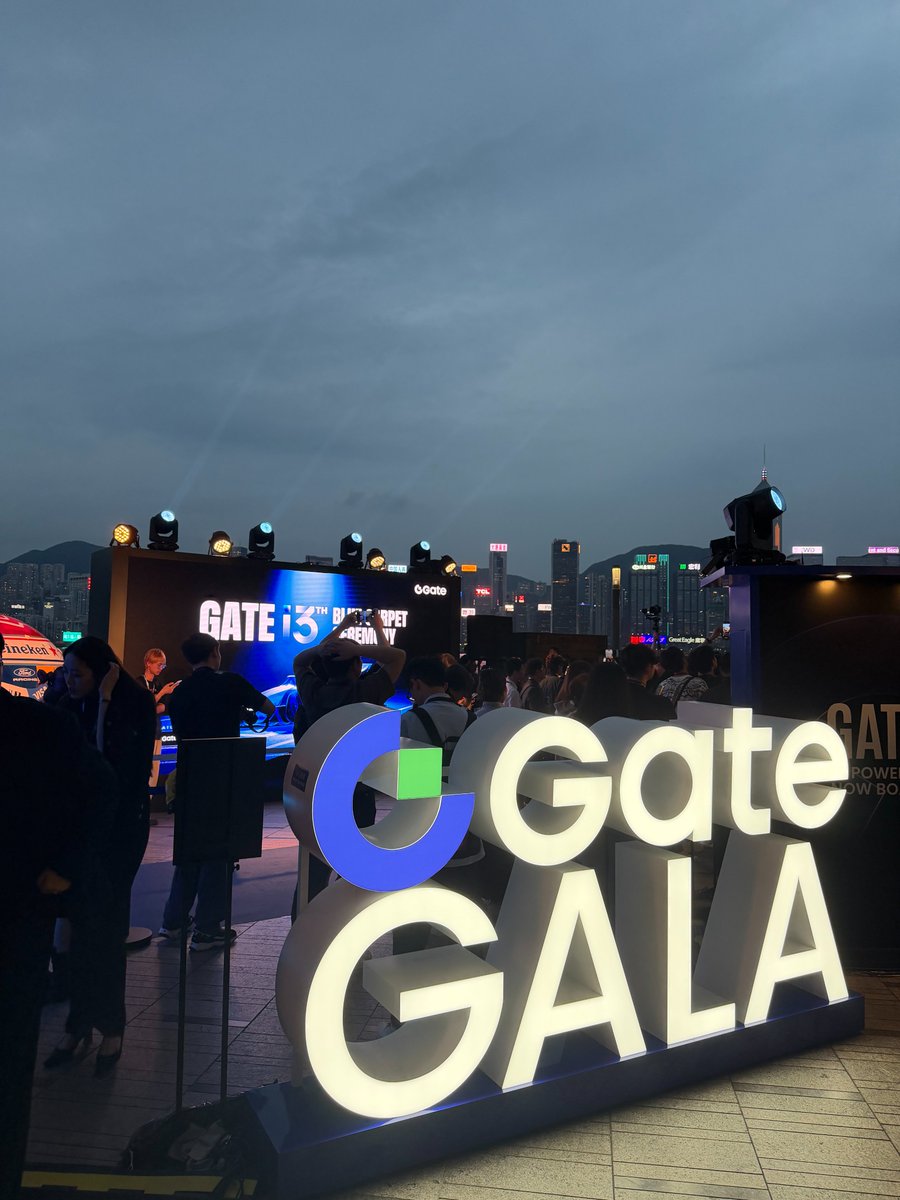 Rocky_Bitcoin's tweet image. #Gate 十三周年，一路走来，实属不易！

听完 @Han_Gate 演讲，感触良多，受益良多！

这次红牛F1赛车🏎️的揭幕，也预示着一种精神的传递，Gate与红牛F1的成功跨界，真正诠释了“快人一步，引领变革”的竞技之魂。

我衷心祝愿Gate秉承红牛的精神，势如破竹，一往无前，续写属于冠军的荣耀传奇！🧐

@Gate