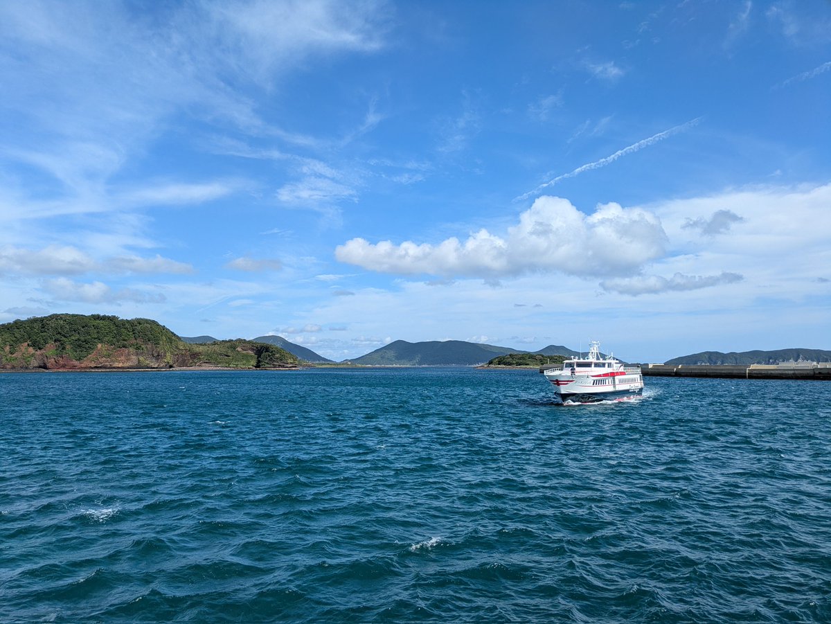 Бедный взрослый ребенок tweet media