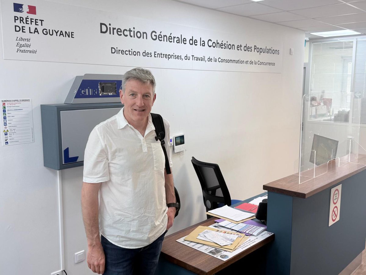 outremers360's tweet image. #Guyane : Le secrétaire national du CNTPA-CFDT Franck Gonsse en visite au #port de Dégrad des Cannes

➡️outremers360.com/bassin-atlanti…

➡️ Le secrétaire national du syndicat des dockers CNTPA-CFDT, Franck Gonsse, est en déplacement en Guyane pour une durée d’une semaine. À cette
