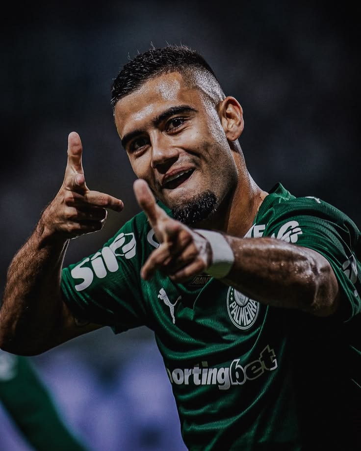 Noite de Copa tweet media