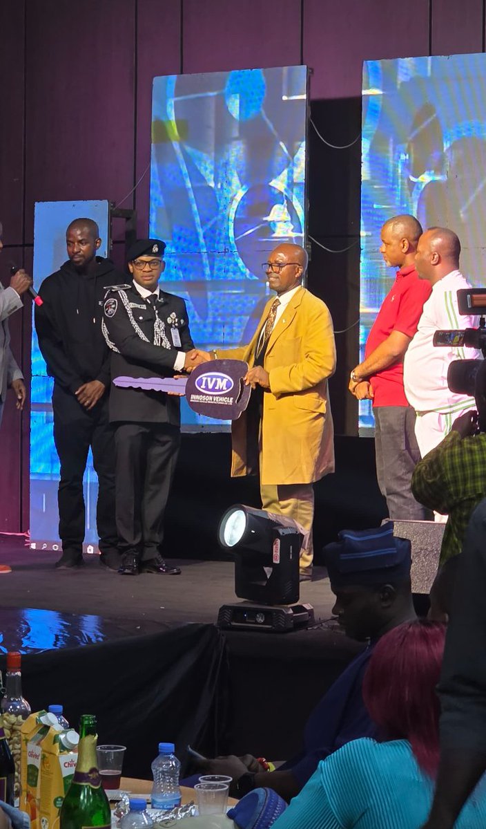 SuperStarJobito tweet media