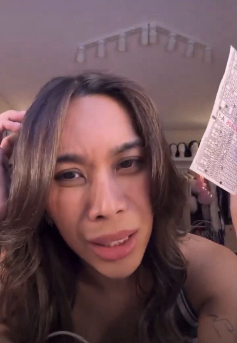 toni 🪐 tweet media