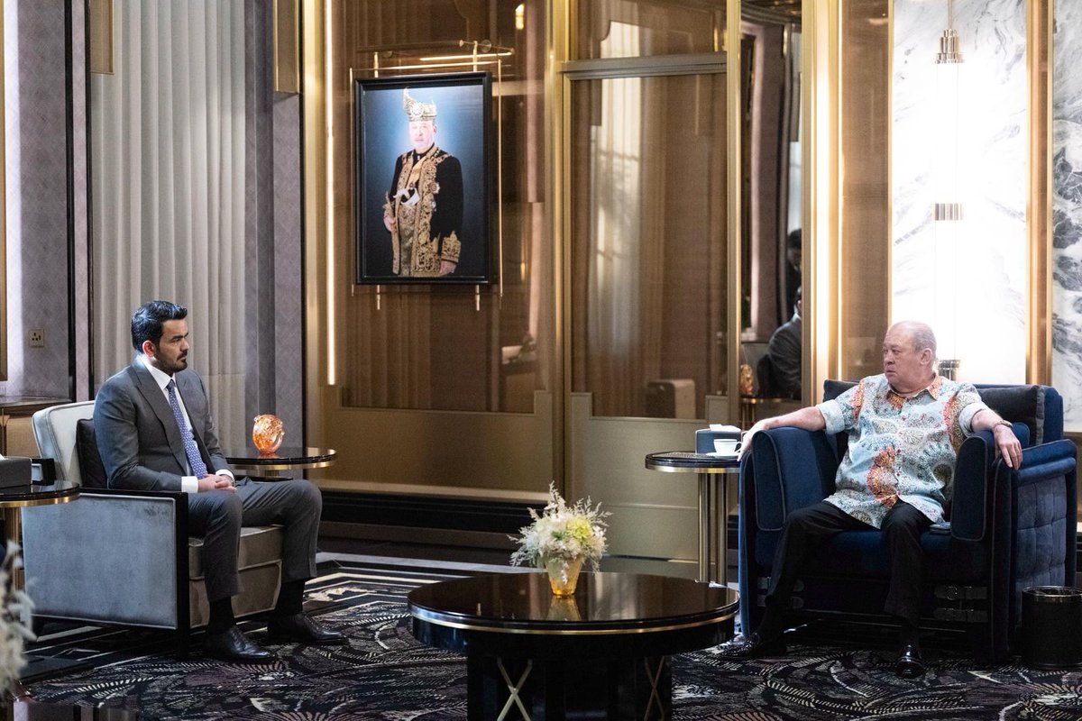 QNAEnglish's tweet image. Olympic Council of Asia (OCA) President Discusses Further Olympic Cooperation in Talks with #Malaysia's King and Prime Minister. #QNA
#Qatar
ow.ly/u8fs50YMLS0