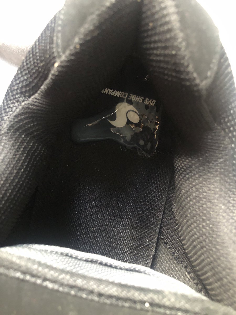 MXSNEAKER tweet media