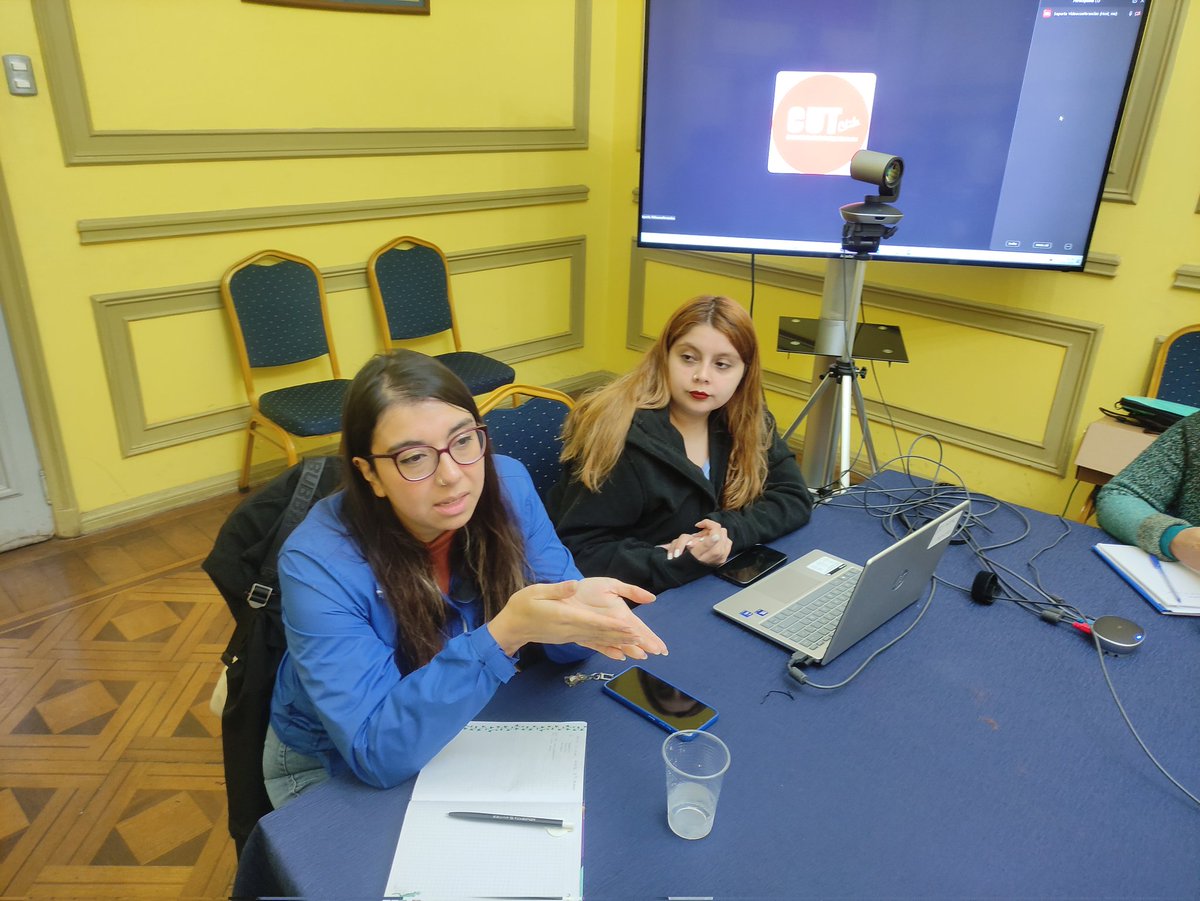 Fenpruss's tweet image. #CUT 🔵 Como Fenpruss participamos de reunión de la @Cutchile y su Secretaria de Asuntos Juveniles con dirigentes estudiantiles representantes de la @Confech. ✊🏼