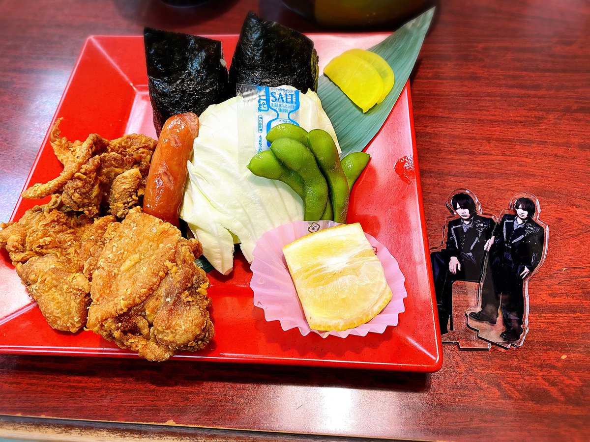 みん🍥 tweet media