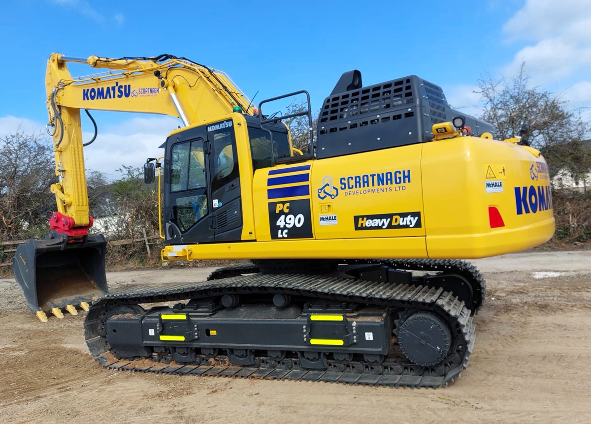 McHalePlantSale's tweet image. Part of a recent order for Scratnagh Developments in Wicklow included this Komatsu PC490LC-11 hydraulic excavator complete with Komatsu JMHB660 Rock Breaker.

For full info on any models contact our sales team on 01-4018540
#komatsu #construction #demolition #sales #service