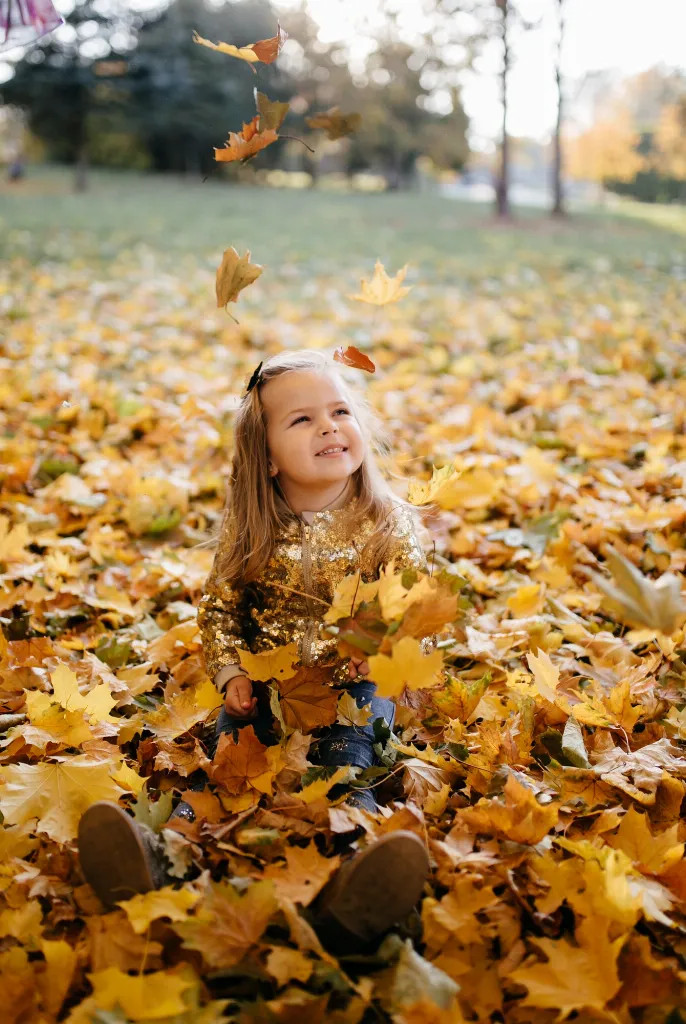 ChildCareEd's tweet image. #STEM #leaves #language #grossmotor Actividades de Otoño Fáciles para Preescolares esta Temporada: El artículo presenta actividades otoñales fáciles para preescolares — estaciones sensoriales, manualidades, juegos al aire libre y retos breves de… dlvr.it/TS7T6M