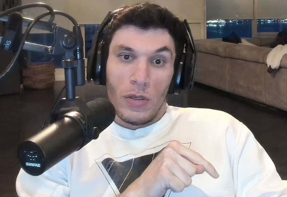 RunAlong tweet media